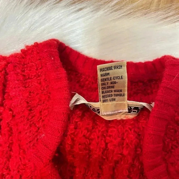 🎉Sweater ClearOut🎉 Oversized vintage‎ red 2 pocket cardigan - Picture 4 of 6